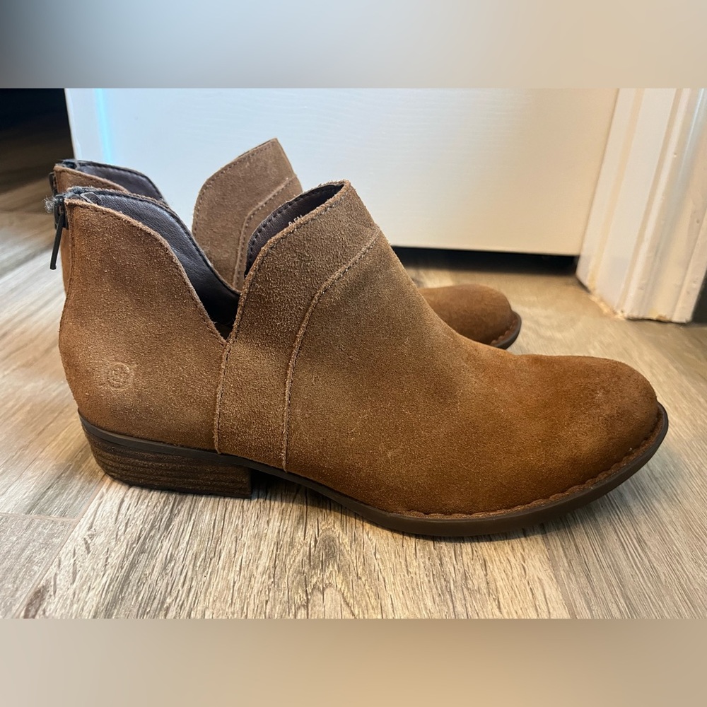 Born Kerri Brown Suede Ankle Boots - Size 8